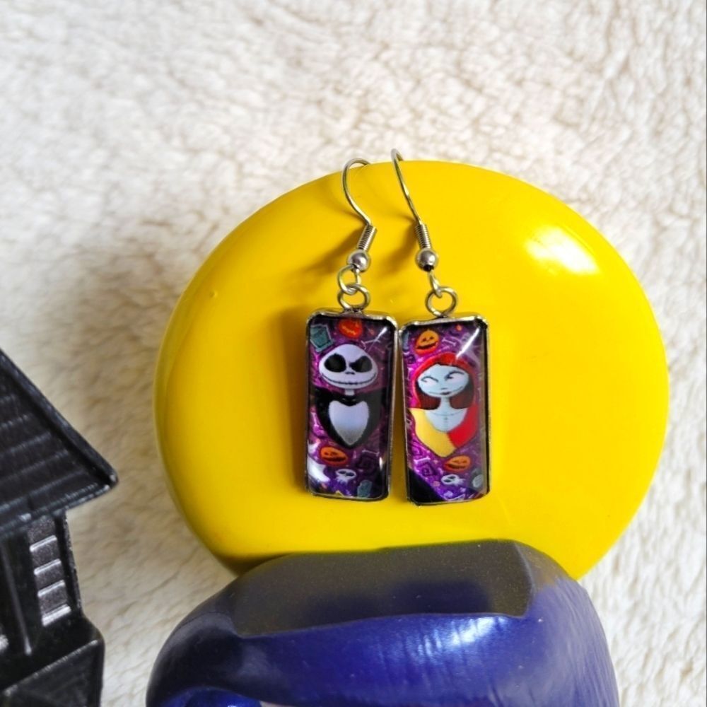 New tim Burton’s The Nightmare Before Christmas hook earrings